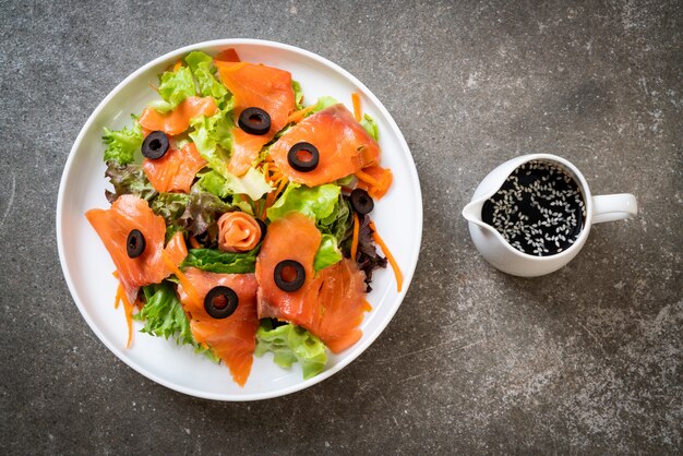 salade de saumon fumé