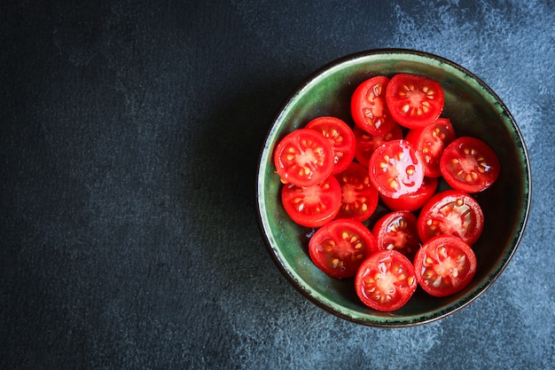 Salade de tomates aux légumes