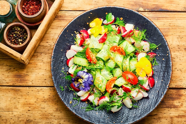 Salade verte végétalienne