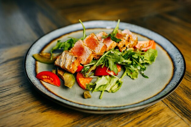 Salade à la viande