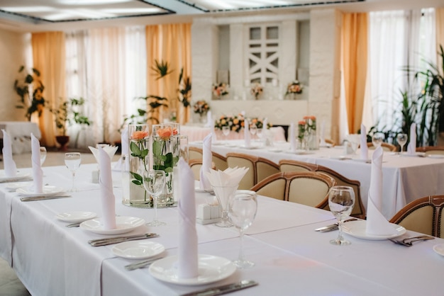 Salle de banquet pour mariages, décoration de salle de banquet, décor d'ambiance