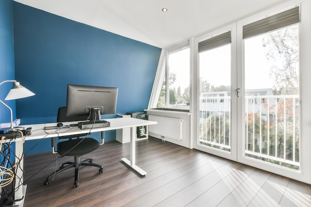 Photo salle de bureau à domicile