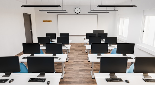 Salle de classe multimédia avec ordinateurs