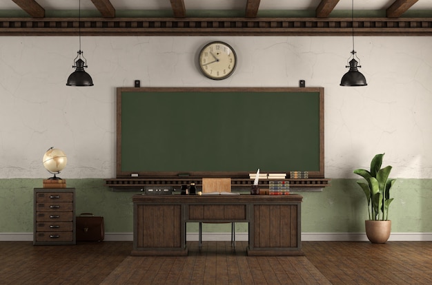 Salle de classe vide de style rétro avec tableau noir et bureau