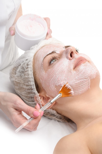 Salon de beauté, application de masque facial