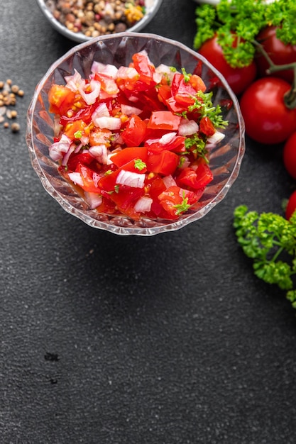 salsa tomate épicée nourriture traditionnelle repas frais collation alimentaire sur la table copie espace fond alimentaire