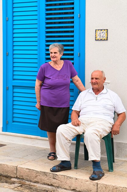 San Vito lo Capo, Italie - 16 septembre 2017 : famille senior sicilienne typique à San Vito lo Capo, Sicile, Italie