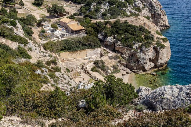 Le sanctuaire de la déesse Héra Akraia dans une petite crique du golfe de Corinthe site archéologique Heraion LoutrakiPerachora Grèce