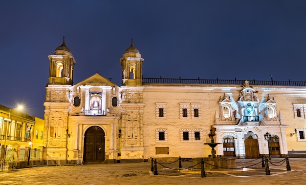 Sanctuaire De Notre Dame De La Solitude à Lima Pérou