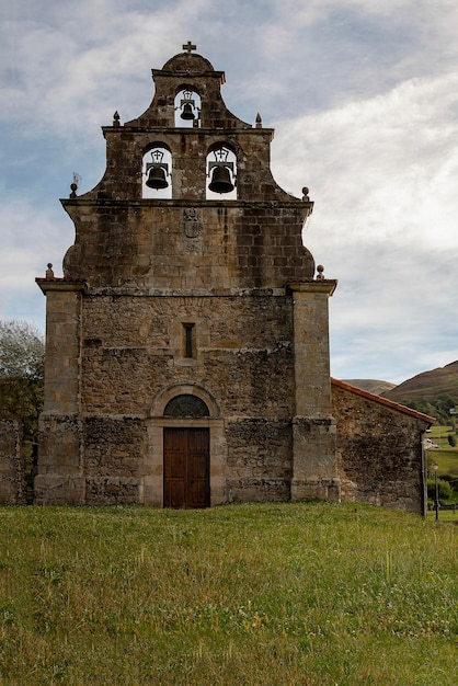 Sanctuaire de notre dame de valvanuz à selaya