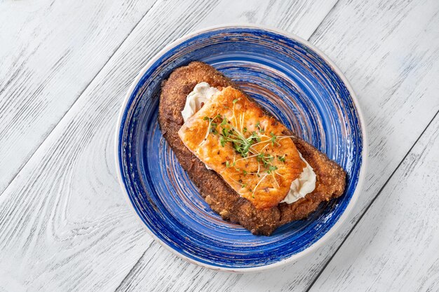 Photo sandwich au fromage à la crème et au saumon : vue de dessus