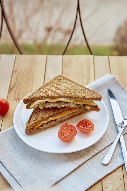 Sandwich sain végétalien avec des légumes et des pleurotes Une bonne nutrition des aliments sains Antioxidantrich