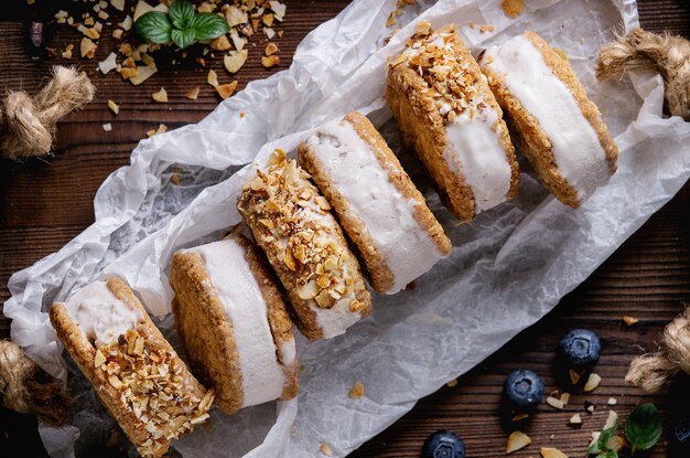 Sandwichs à la crème dans les cookies