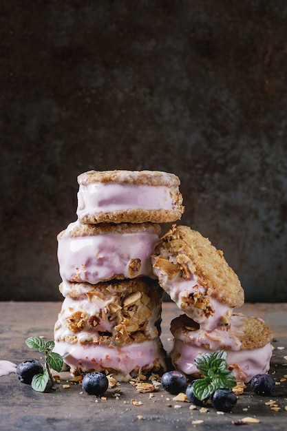 Sandwichs à la crème glacée dans les cookies