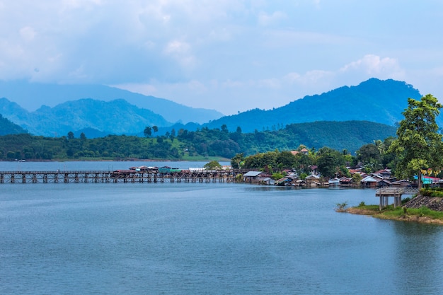 Sangkhla Buri, province de Kanchanaburi, Thaïlande.