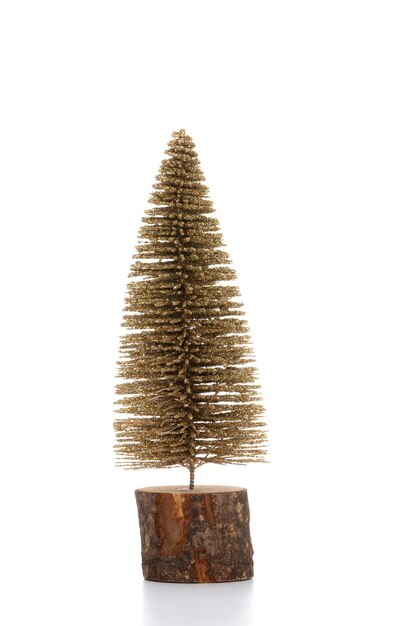 Sapin de Noël isolé sur fond blanc