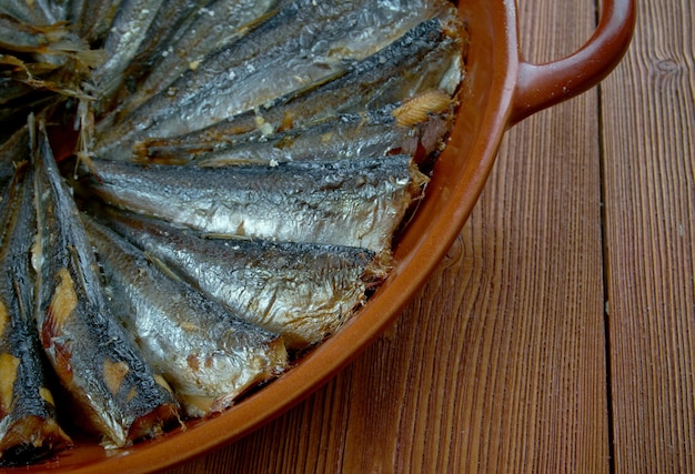 Sardalya - sardine européenne .sardine rôtie dans une cuisine turque pan