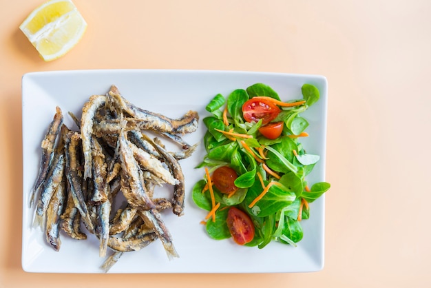 Sardines Frites (poisson) Pescaito Frito Tapa Typiquement Espagnol