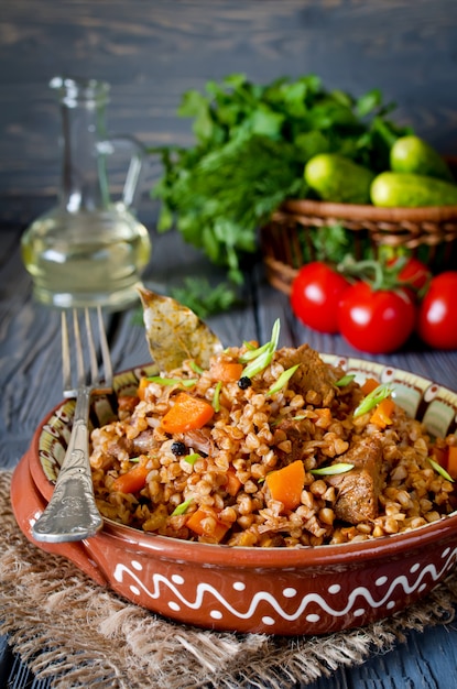 Sarrasin avec viande et légumes