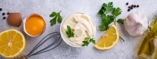 Photo sauce à la mayonnaise faite maison avec ingrédient