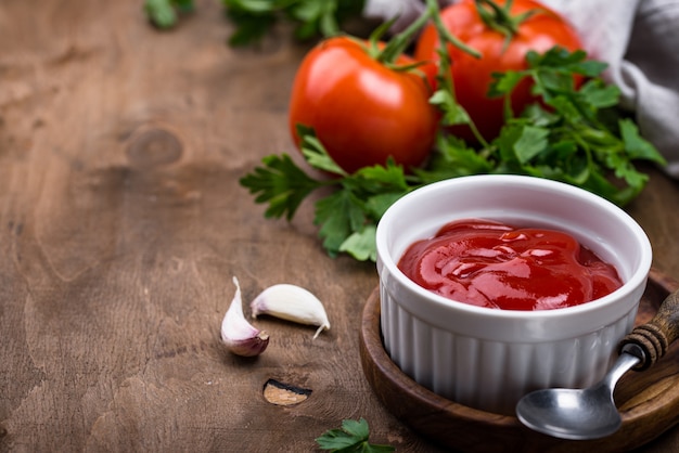 Sauce tomate maison fraîche à l'ail