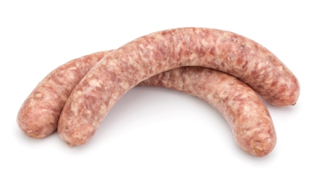 Saucisse crue isolé sur fond blanc