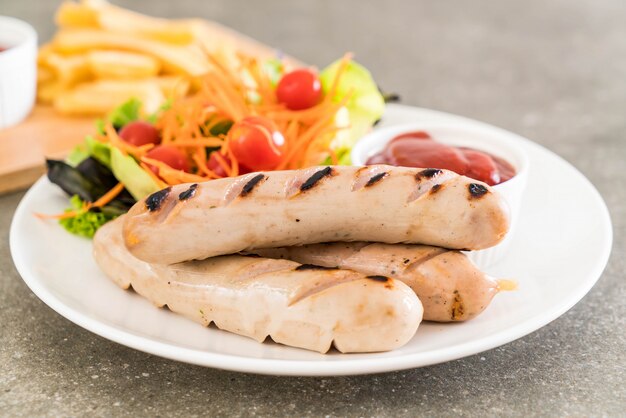 saucisses grillées aux légumes