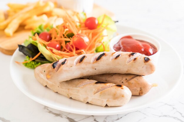 saucisses grillées aux légumes