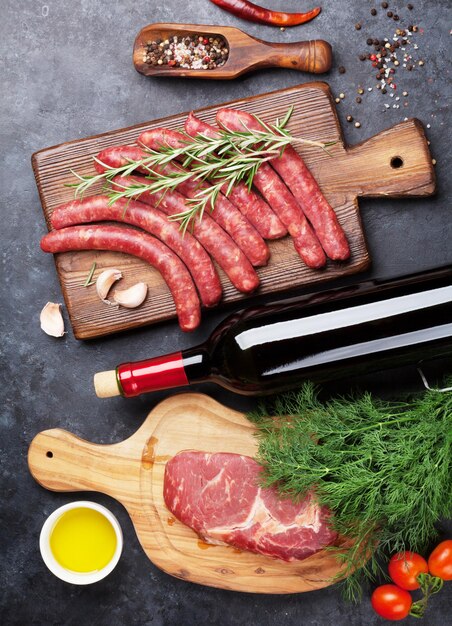 Saucisses viande vin rouge