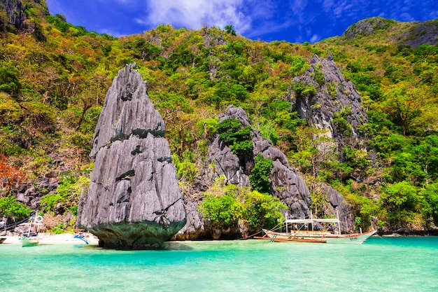 Saut d'île en île d'El Nido. Belle nature et plages de l'île de Palawan. Philippines