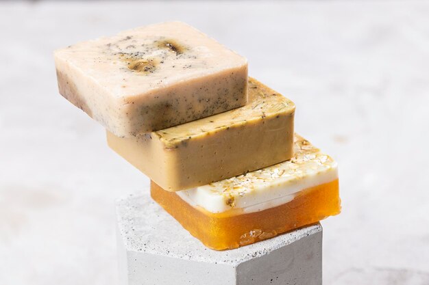 Savon fait à la main avec des produits naturels pour le soin de la peau
