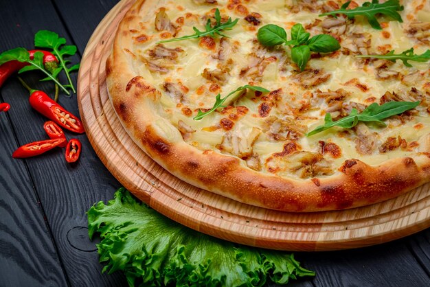 Savoureuse pizza hawaïenne au poulet