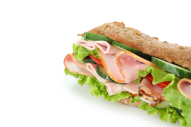 Savoureux sandwich ciabatta isolé sur fond blanc