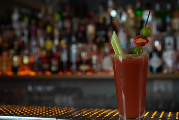 Savourez un Bloody Mary classique À la bonne époque Levez votre verre à la bonne époque