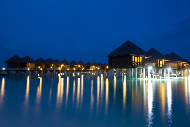 Scène de nuit aux Maldives