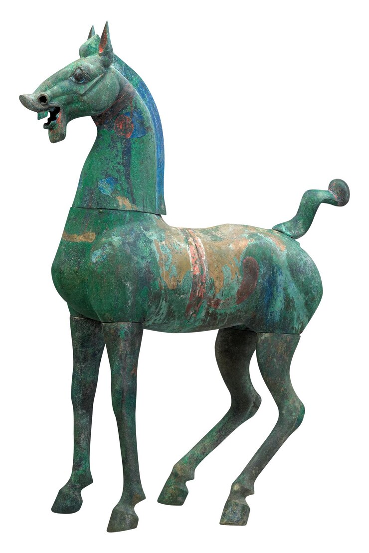 Photo sculpture esthétique de cheval en bronze png sur fond transparent remastered par rawpixel