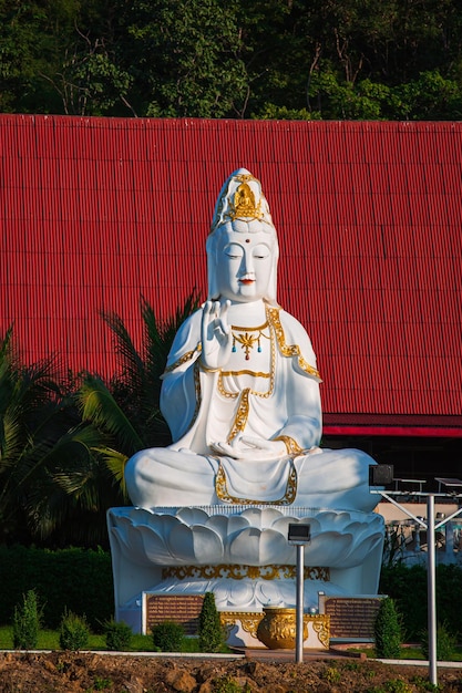 Sculpture Guanyin Au culte du peuple chinois du temple