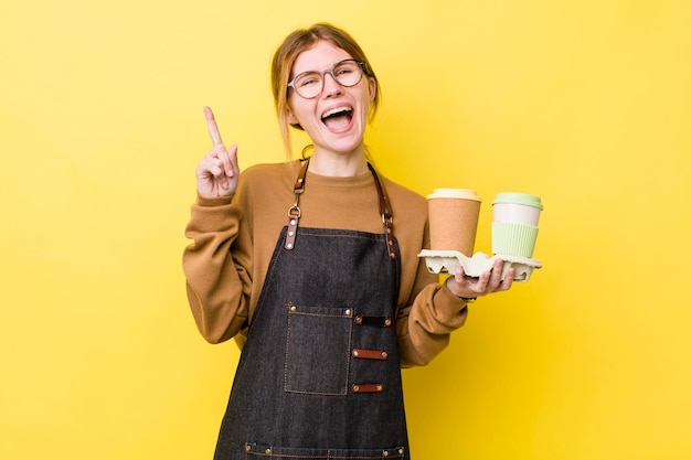 se sentir comme un génie heureux et excité après avoir réalisé une idée