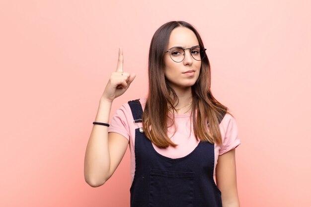 se sentir comme un génie tenant fièrement le doigt en l'air après avoir réalisé une excellente idée, a déclaré eureka