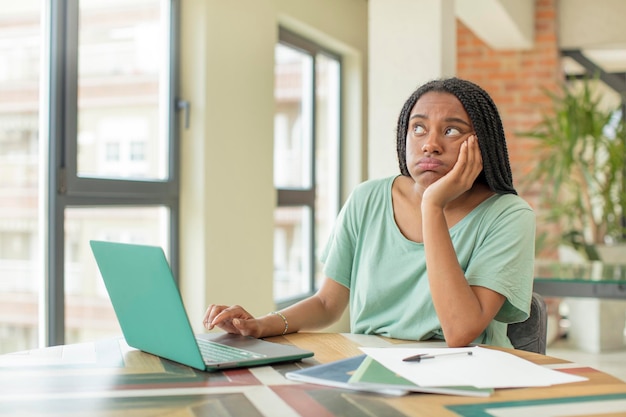 Se sentir ennuyé, frustré et somnolent après une fatigue