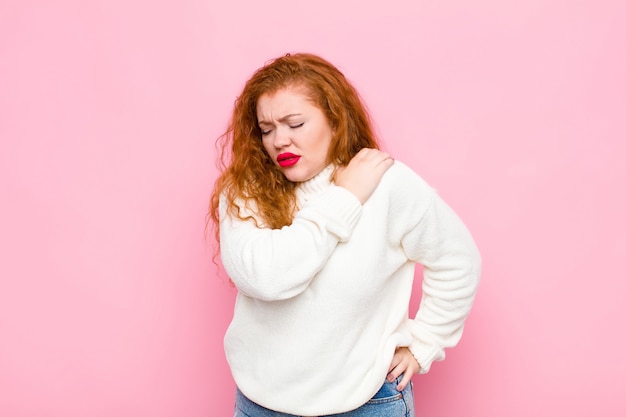 se sentir fatigué, stressé, anxieux, frustré et déprimé, souffrant de douleurs au dos ou au cou