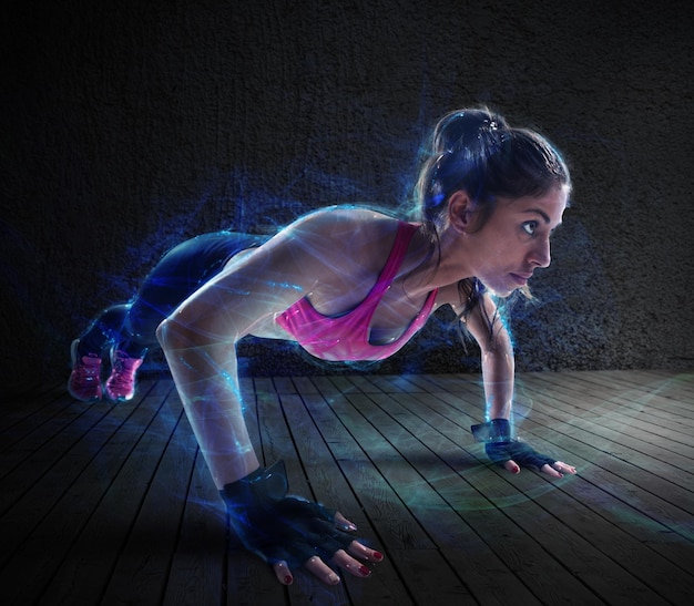 Séance d'entraînement femme avec push up