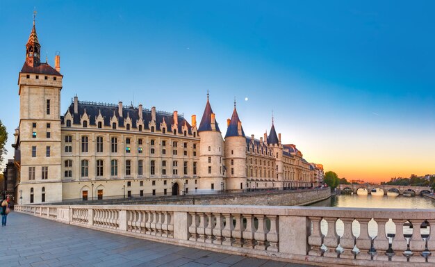 Seine et Conciergerie Paris France