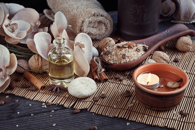 Sel De Mer Naturel Avec Grains De Café, Cannelle Et étoile D'anis