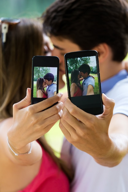 &quot;Self portrait du jeune couple&quot;