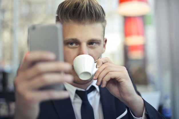 Selfie et un café