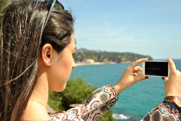 Photo selfies devenir amis avec votre téléphone dans un endroit calme