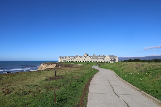 Sentier côtier de Half Moon Bay Californie et Ritz Carlton