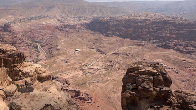 Sentier Umm Al Biyara à Petra Jordanie Site du patrimoine mondial