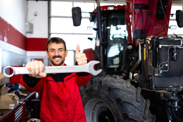 Photo service de machines agricoles à tracteur